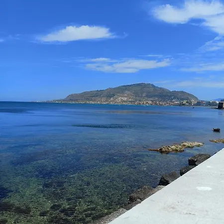 Tetide Home,casa Vacanze * Trapani