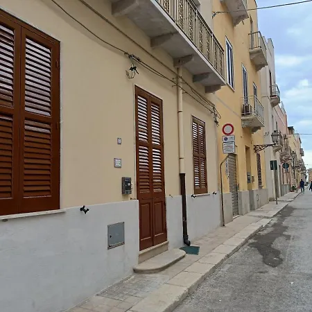 Tetide Home,casa Vacanze * Trapani